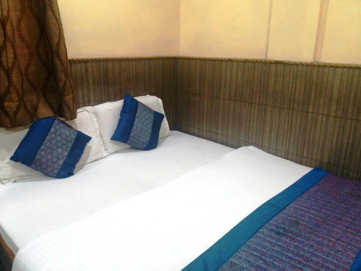Hotel Roma Villa New Delhi Buitenkant foto