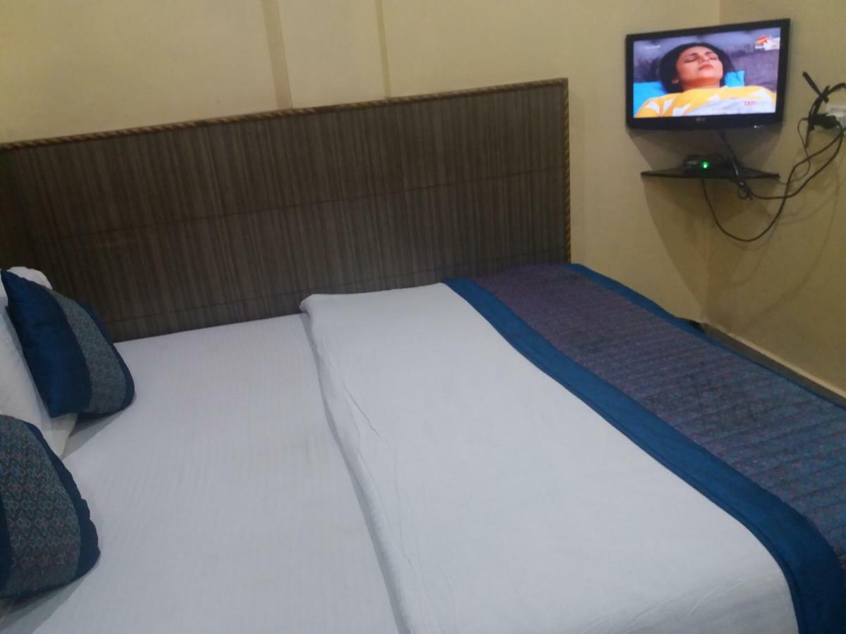 Hotel Roma Villa New Delhi Buitenkant foto